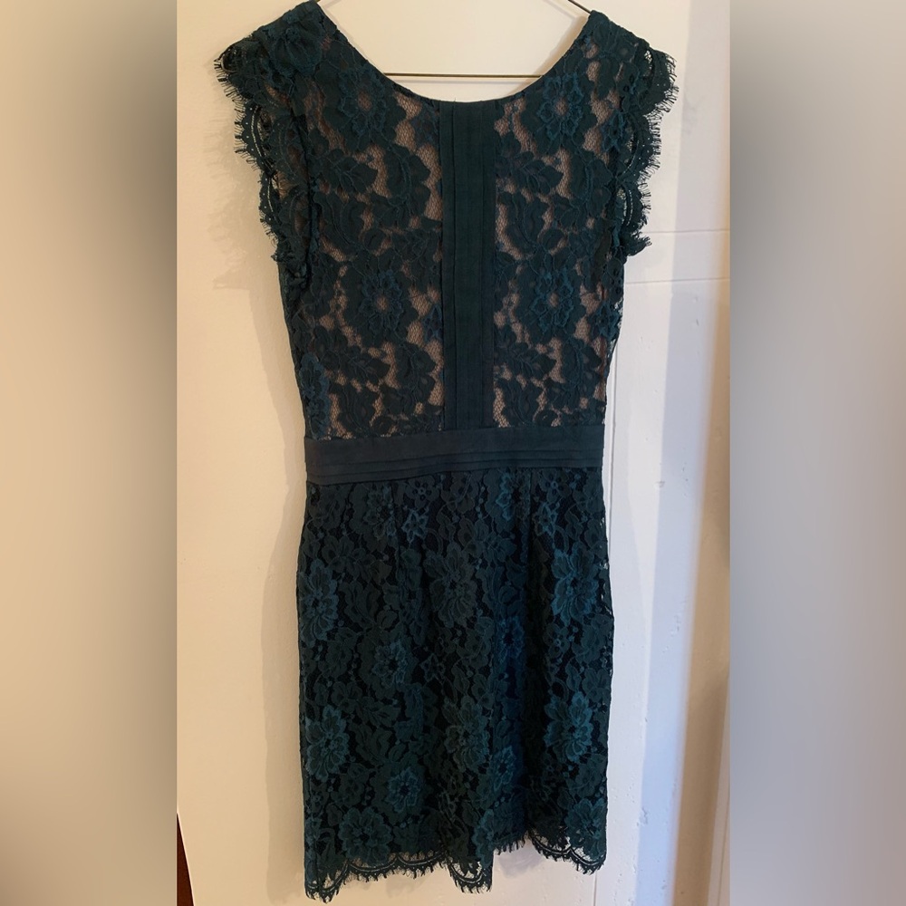 Beautiful Bedo lace dress -XS